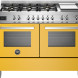 Bertazzoni PRO126G2EGIT2 fornuis vooraanzicht, geel met twee ovens en zes gasbrandersblad met grill rechts