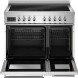 Bertazzoni PRO95I2EBIT2 fornuis met geopende ovendeuren en uitgetrokken laden, interieur met roosterkanten zichtbaar