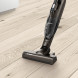 Bosch BCHF2MX16 stofzuiger grondkop en steel detail op houten vloer in werking