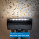 Bosch BHH4WM28 stofzuiger in werking met batterijduur display op houten vloer