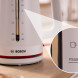 Bosch TWK3M121 waterkoker gesloten deksel en bedieningspaneel, detail-close-up van max-markering