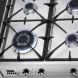 De Smeg C9GMXNL1 heeft een 4,0 kW sterke wokbrander linksvoor