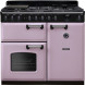 Falcon Classic Deluxe 2026 100 Gas fornuis roze voorkant met zwart bedieningspaneel en twee ovens