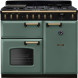 Falcon Classic Deluxe 2026 100 Gas fornuis vooraanzicht in saliegroen met zwart fornuisblad en twee ovens