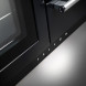 Falcon Nexus 110 Gas fornuis ingebouwd in witte keuken tussen kasten