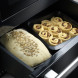 Bovenoven van Falcon Nexus 110 geopend met brood en broodjes