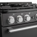 Detailafbeelding zilveren draaiknoppen en gasbrander-instellingen op Falcon NEXUS fornuis
