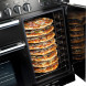 Falcon Professional+ 100 Gas fornuis, geopende rechter oven met pizza's op roosters