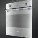 De Smeg SFP390X1 is voorzien van een strak design mede door de vlakke vormgeving en de lange stanggreep