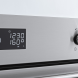 De Smeg SFP390X1 heeft een digitaal bedieningspaneel voor het instellen van tijd, temperatuur e.d.
