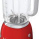 De Smeg BLF01RDEU blender rood is ook te gebruiken voor het maken van smoothies