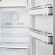 Smeg FAB28REGM6 koelkast details geopend interieur, glaasplaat en thermostaatknop zichtbaar