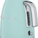 De Smeg KLF03PGEU waterkoker groen heeft een inhoud van 1,7 liter