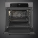 Smeg SF6201TS oven interieur met geopende deur, rooster en verwarmingselement