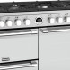 Het Stoves Sterling S1100 DF rvs fornuis is voorzien van spiegelende ovenruiten