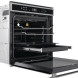De Whirlpool W6 OM4 4S1 H inbouw oven wordt gelverd met meerdere bakplaten en roosters