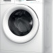 Whirlpool vrijstaande wasmachine vooraanzicht 3/4-aanzicht met deur dicht en compleet bedieningspaneel