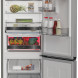 Whirlpool WHK 22413 X6EE koelkast geopend interieur schappen