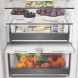 Whirlpool WHK2 5294 B6E vriezer detail met drie laden gedeeltelijk geopend