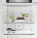 Whirlpool WHK2 5322 B4E bedieningspaneel bovenaan koelkast met digitale display en symbolen