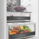 Whirlpool WHK2 5323 B5E2 vrieskast interieur met gesloten laden volledig zicht