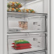 Whirlpool WHMFF 6314 W6E vriezer bovensectie open met groentevakken en stellingen