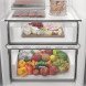 Whirlpool WHMLF 6442 XP4 dairylade geopend, kaas en vlees op vak