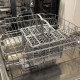 De onderkorf van de Smeg STA6247D9 met neerklapbare bordensteunen