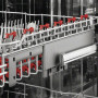 De bovenkorf van de AEG vaatwasser F78702VI0P is voorzien van SoftGrips en SoftGripes