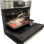 De grote van de bakplaat van de KM4400021M is exact gelijk aan een normale AEG oven