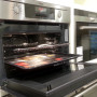 Foto van de KM4400021M oven met magnetron uitgevoerd met groot rooster en bakplaat