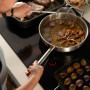 Sudderen en warmhouden bij de Atag kookplaat HI8271S