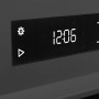 De Boretti ML9016GSAN heeft een digitale klok aan de linker zijde geplaatst