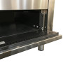 De klep onder de oven van de Boretti VT96IXG is praktisch voor het plaatsen van roosters, draaispit e.d.