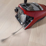 De Miele Blizzard CX1 Red Powerline stofzuiger heeft een aktieradius van 11 meter en kan daarmee grote ruimtes reinigen