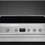 Het display in het midden van de Smeg C9CIMX9-1 ondersteund de instelling van de oven.