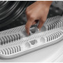 Filter in de deur van de AEG TR979M8CS warmtepompdroger
