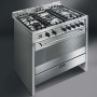 De Smeg B91GMXNL is uitgevoerd met een semi professioneel design