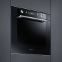 De nieuwe BAUKNECHT inbouw oven BLVMS8100SW heeft een strak en vlak design