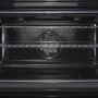 Foto van de ruime multifunctionele oven in de Boretti VP96ZW DF. Deze heeft een inhoud van 89 liter en een energieklasse A label
