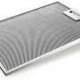 De vetfilters van de Bosch DHU672U onderbouw afzuigkap wit zijn uitwasbaar