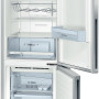 De binnenzijde van de Bosch KGN39VL31 koelkast RVS-look, uitgerust met oa. ChillerBox en flessenrek