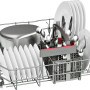 De onderkorf van de Bosch SMI46IS03E is voorzien van een besteklade