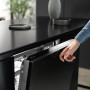 De Miele G 7965 SCVi XXL heeft een knock2open functie.