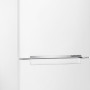 De SAMSUNG koelkast RB29FERNCWW  is 176 cm. hoog en beschikt over 3 laden vries.