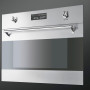 De Smeg S45MFX2 is een multifunctionele oven met een digitaal LCD display
