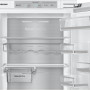 Praktisch is het Metal Cooling systeem geplaatst op de achterwand van de Samsung BRB260187WW