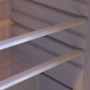 De draagplateaus in de Schaub Lorenz TL55L-8618 zijn van glas en in hoogte verstelbaar