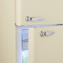 De Schneider SL250SC CB A++ creme koelkast heeft onderin een apart vriesgedeelte