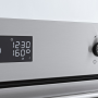 De Smeg SFP390X1 heeft een digitaal bedieningspaneel voor het instellen van tijd, temperatuur e.d.